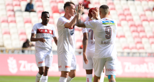 Sivasspor yenilmezlik serisini 4 maça çıkarttı Görseli