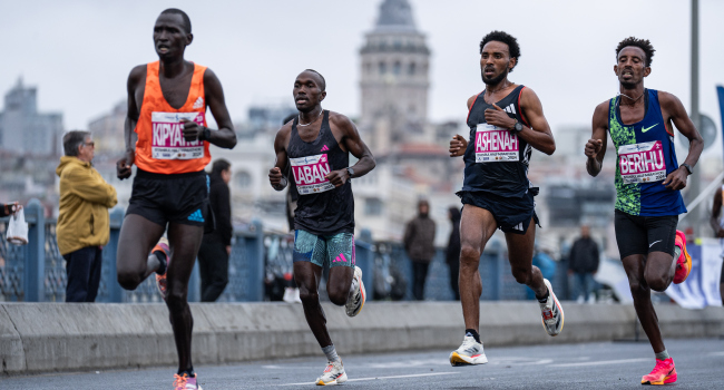 Türkiye İş Bankası 19. İstanbul Yarı Maratonu başladı Görseli